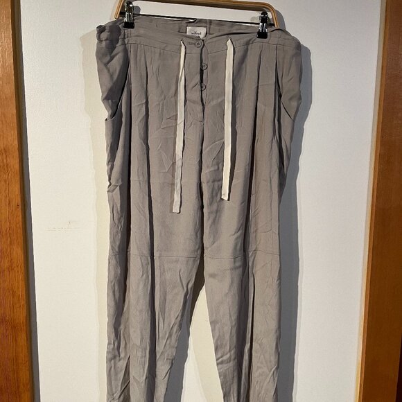 Aritzia Marais pants - Picture 1 of 4